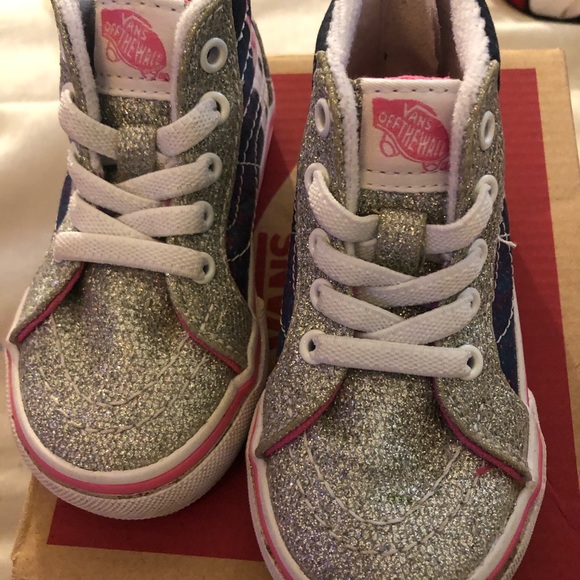 Kids Vans - Picture 5 of 6